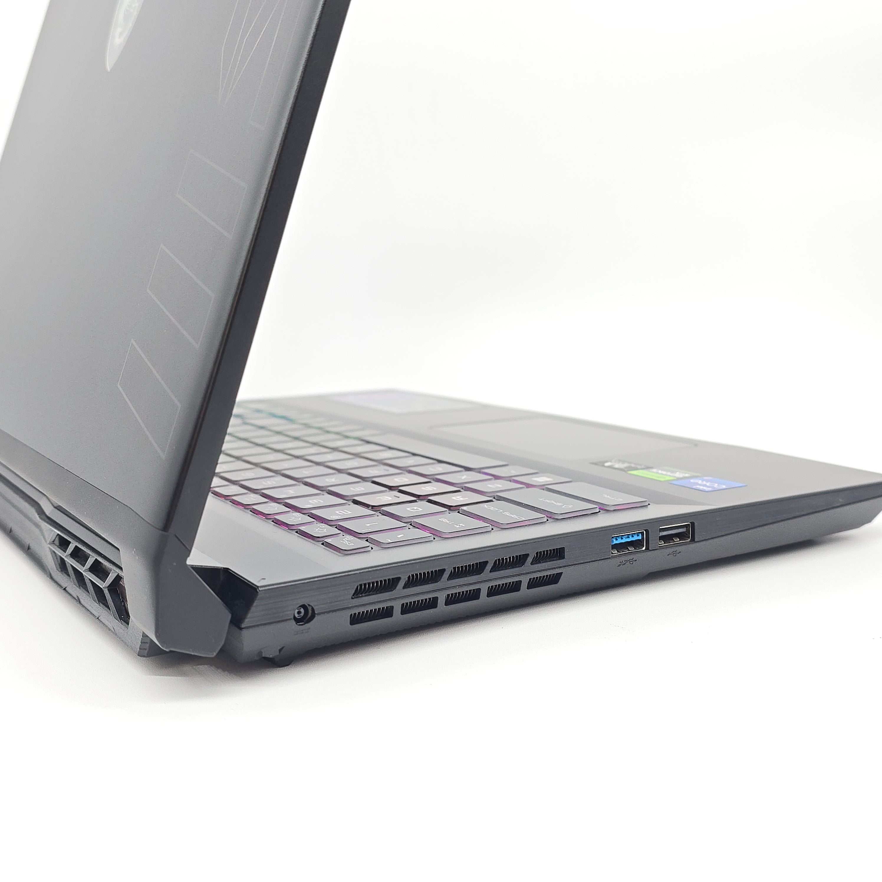 MSI Crosshair 16 Gaming Laptop, RTX 4070, Intel i7-13620H, 16GB RAM, 1TB, 144Hz