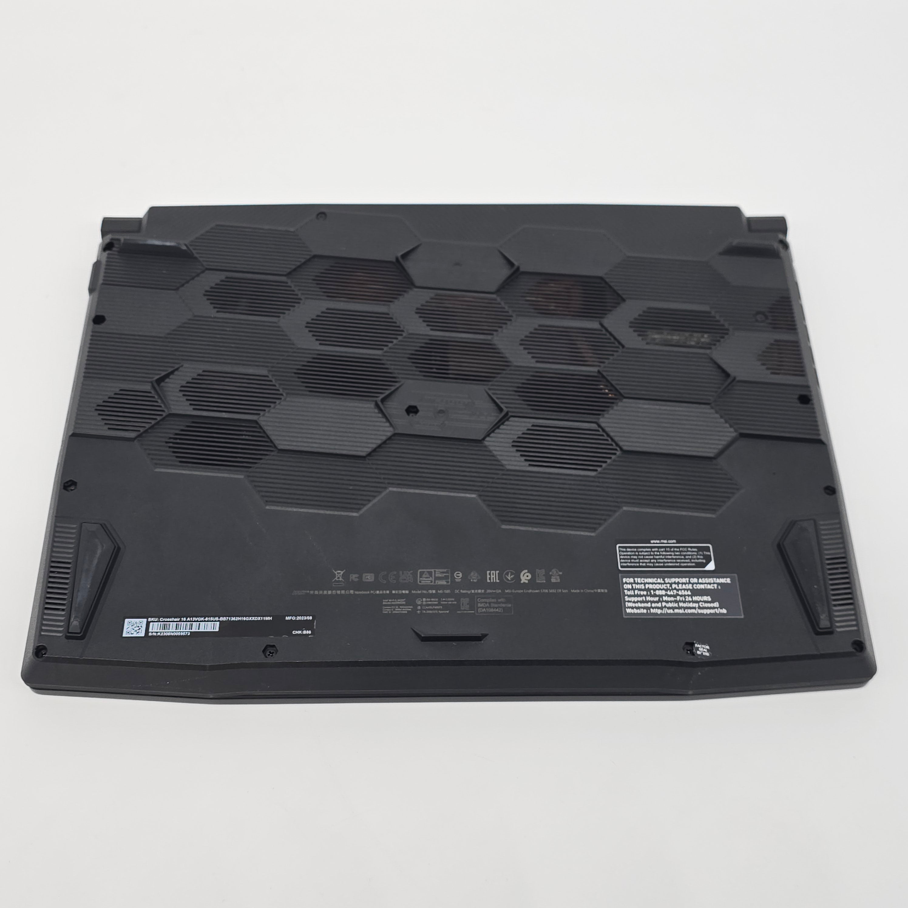 MSI Crosshair 16 Gaming Laptop, RTX 4070, Intel i7-13620H, 16GB RAM, 1TB, 144Hz