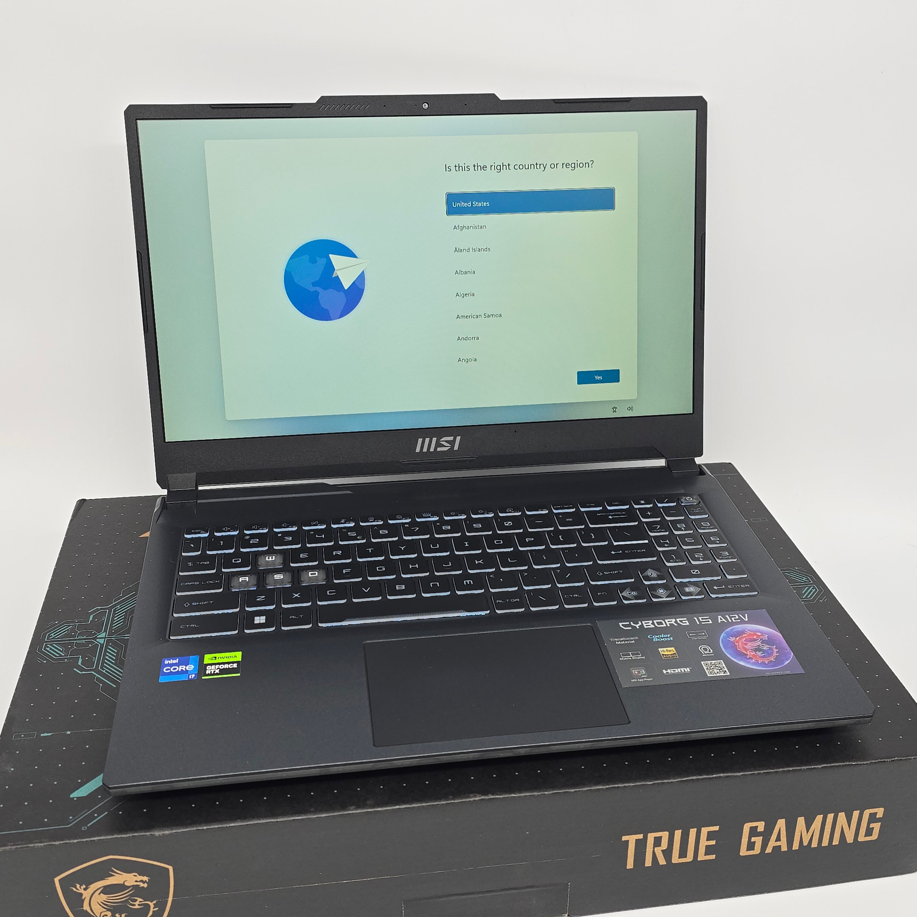 MSI Cyborg 15 Gaming Laptop, RTX 4060, Intel i7-12650H, 2TB NVMe, 24GB RAM, 144Hz 15.6" Screen