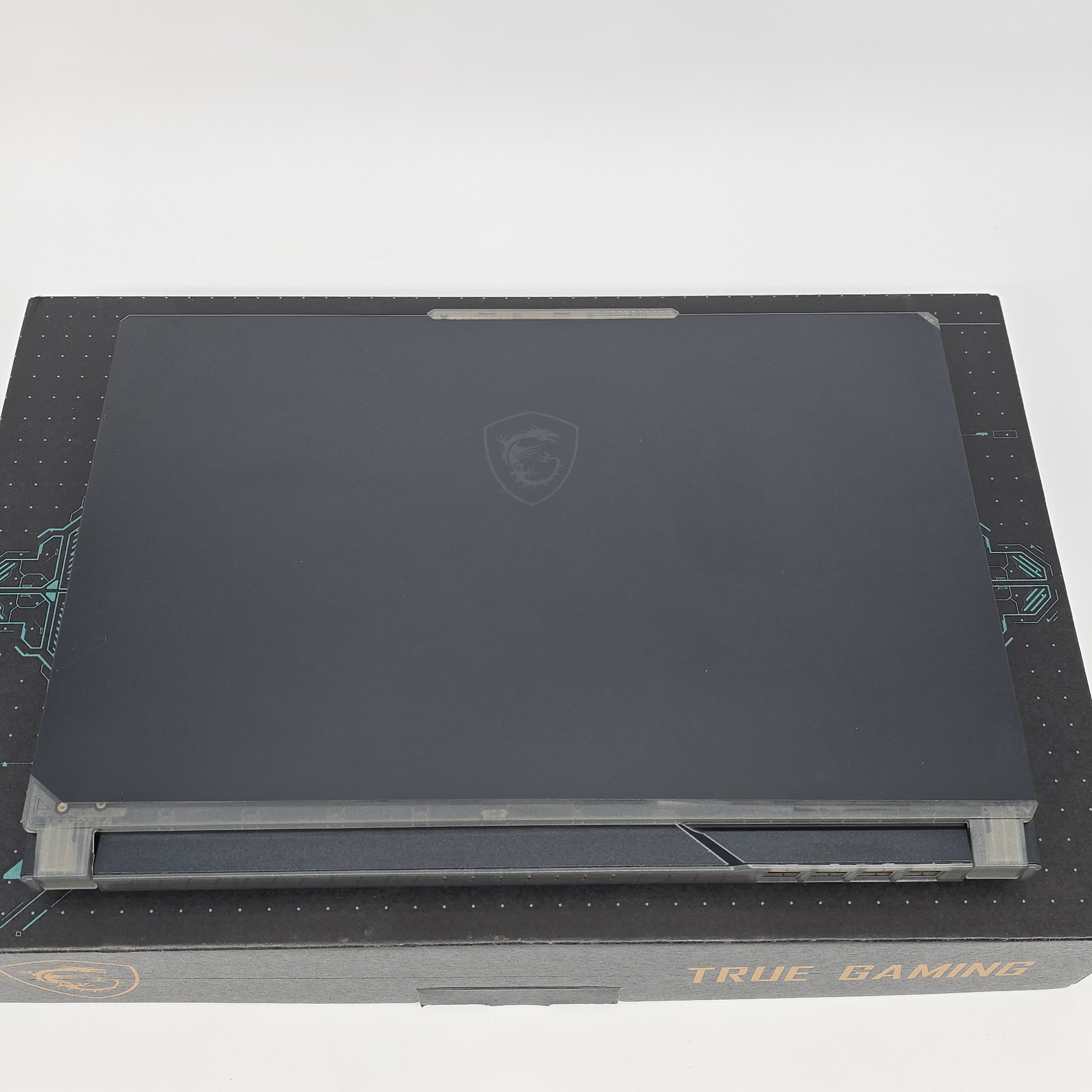 MSI Cyborg 15 Gaming Laptop, RTX 4060, Intel i7-12650H, 2TB NVMe, 24GB RAM, 144Hz 15.6" Screen