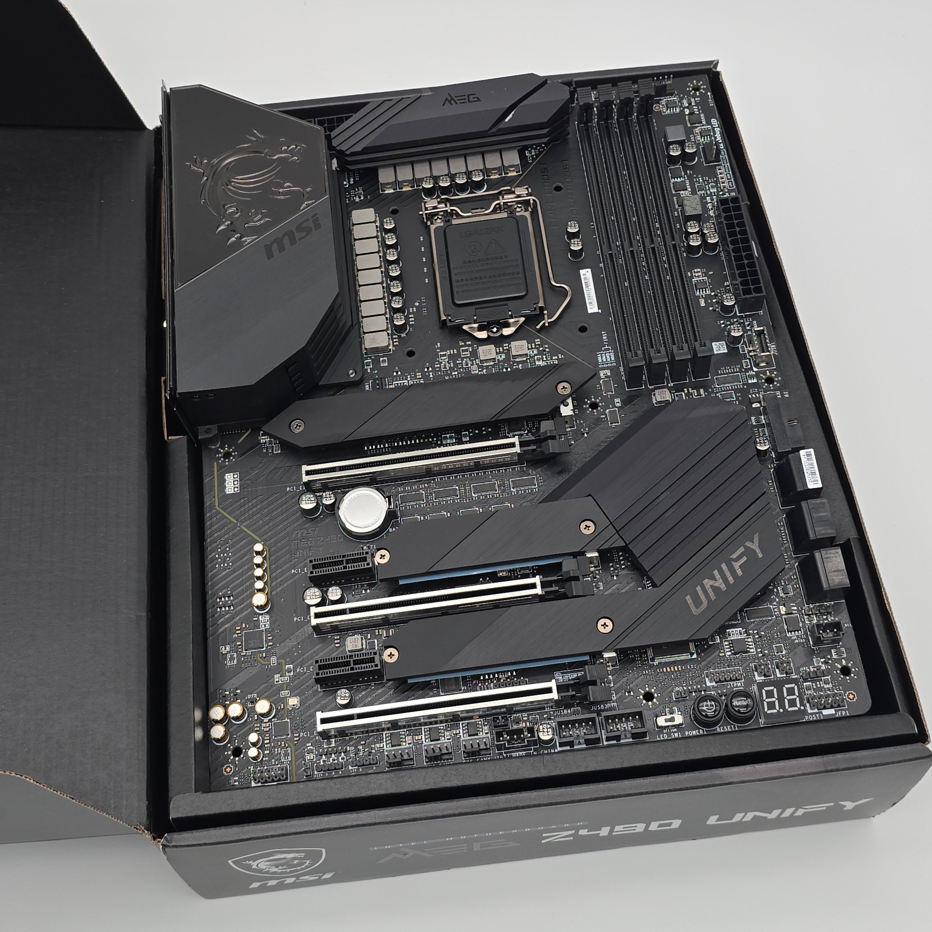 MSI MEG Z490 Unify, Intel Socket Type LGA 1200, Gaming Motherboard