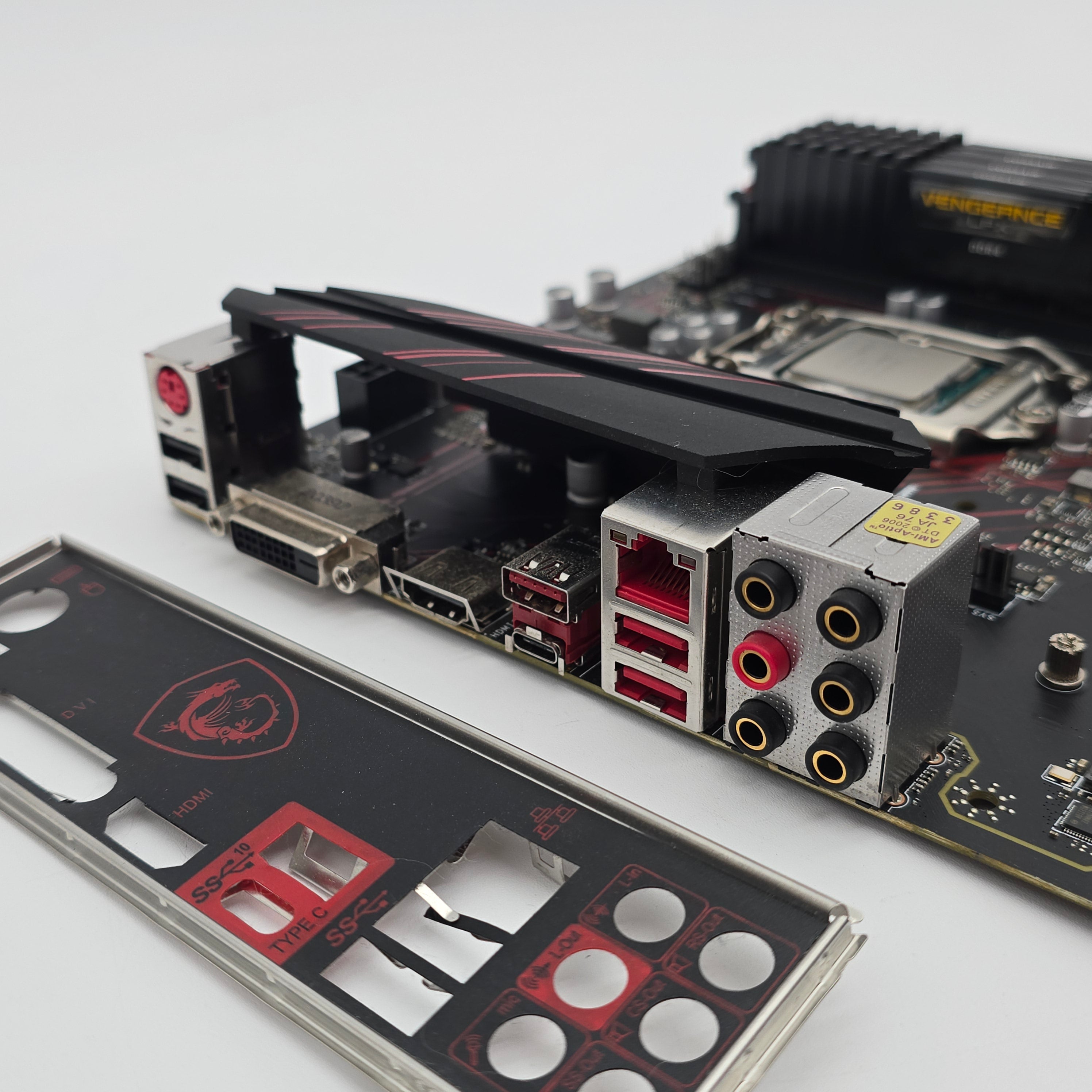 MSI MPG Z390 Gaming Plus Motherboard, Intel i7-9700K, 32GB DDR4 Corsair Vengeance Combo