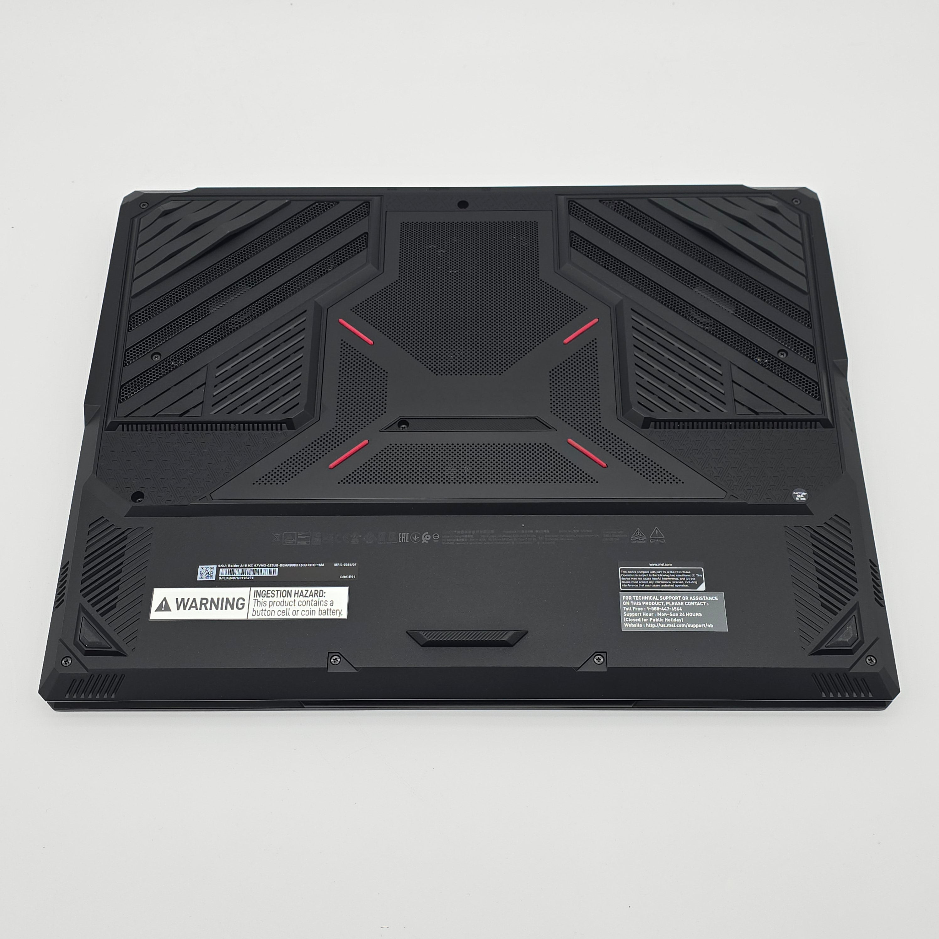 MSI RAIDER A18HX, RTX 4080, Ryzen 9 7945HX3D, 32GB DDR5, 18" 240Hz Gaming Laptop