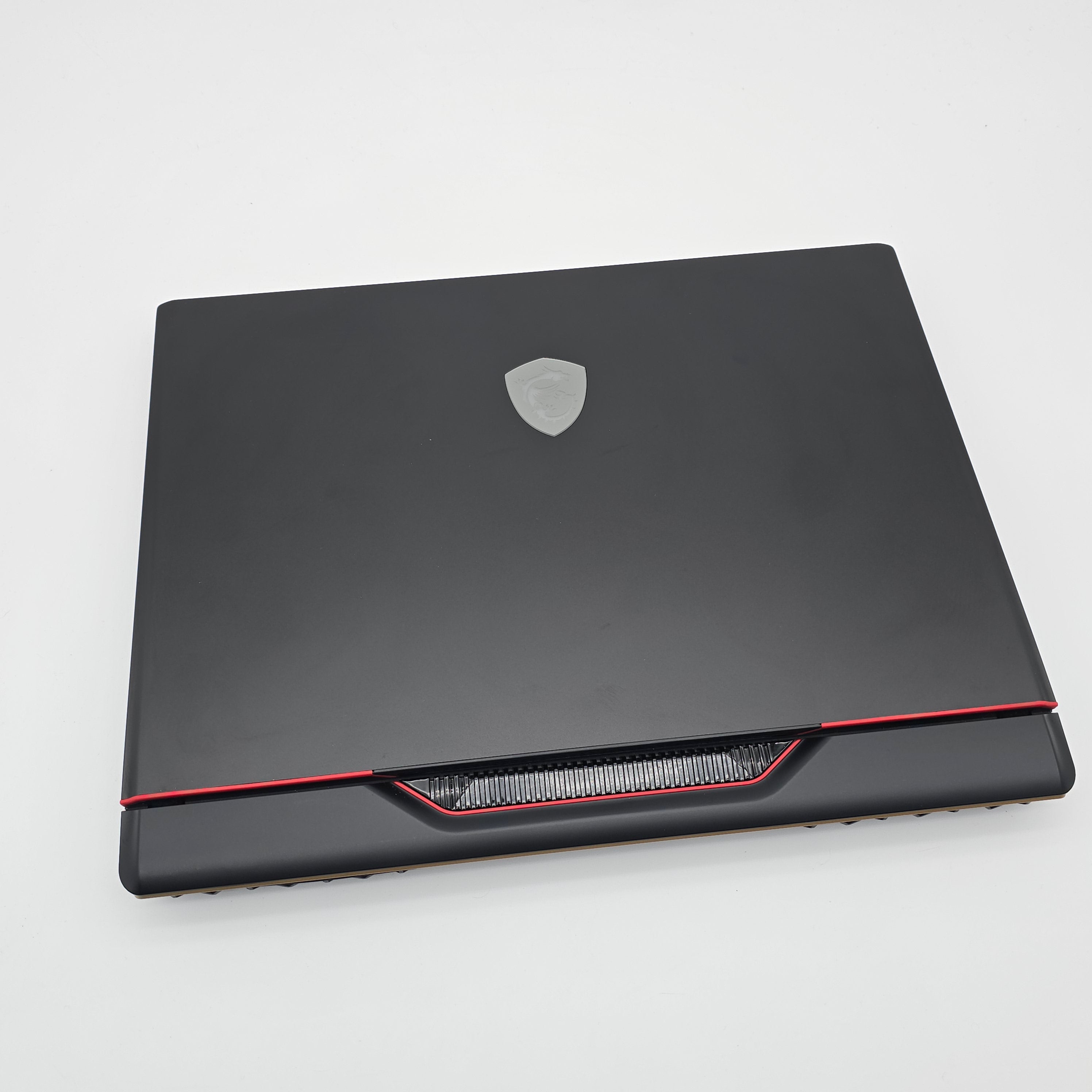 MSI Raider 17", RTX 4090, Intel i9-13950HX, 64GB DDR5, 2TB NVMe SSD, 17" QHD+ 240Hz, Windows Gaming Laptop