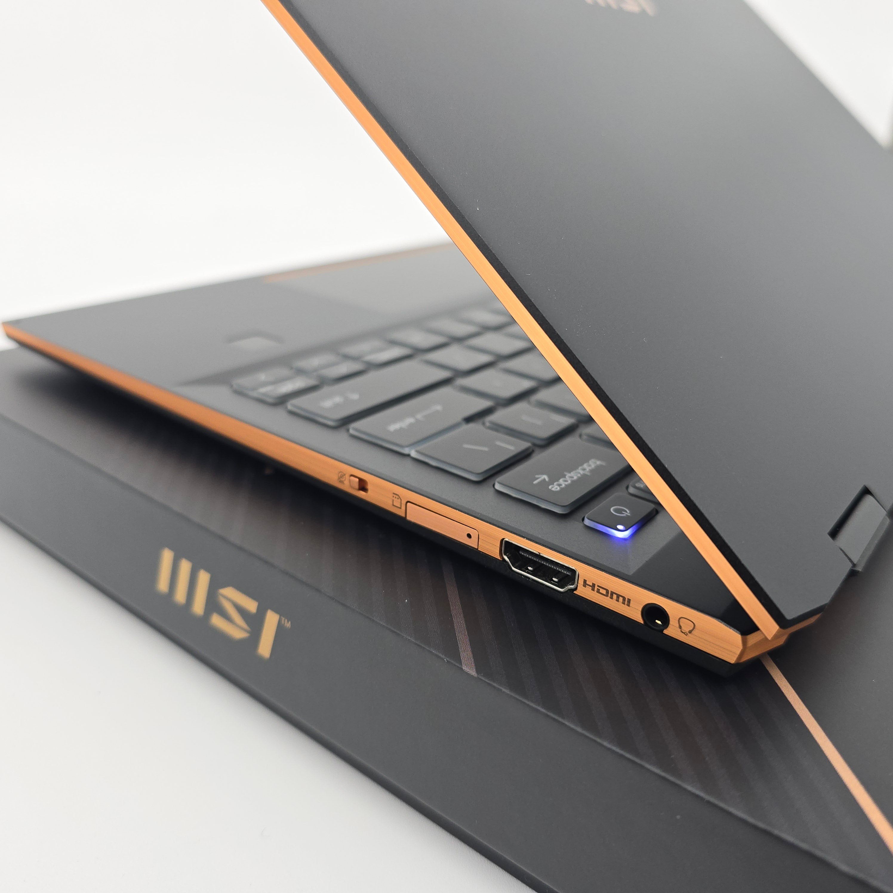 MSI Summit E13 Flip Evo, Intel i7-1280P, 1TB NVMe, 16GB DDR5, Professional Productivity Laptop