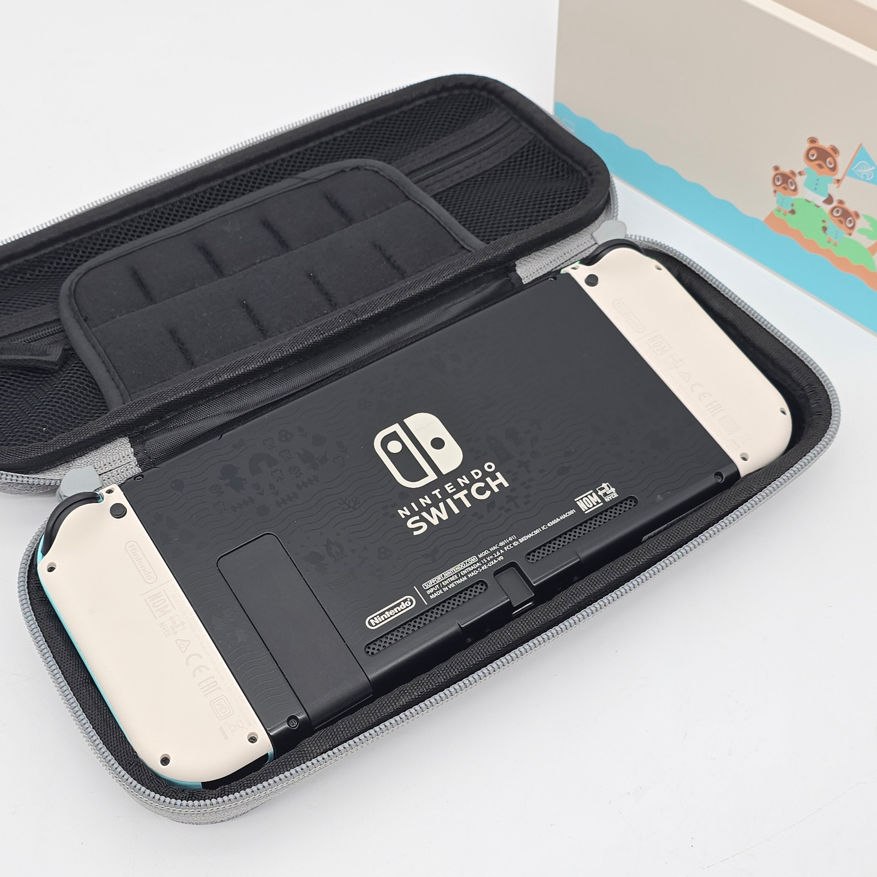 Nintendo Switch Animal Crossing Edition LCD w/ 256GB MicroSD Card
