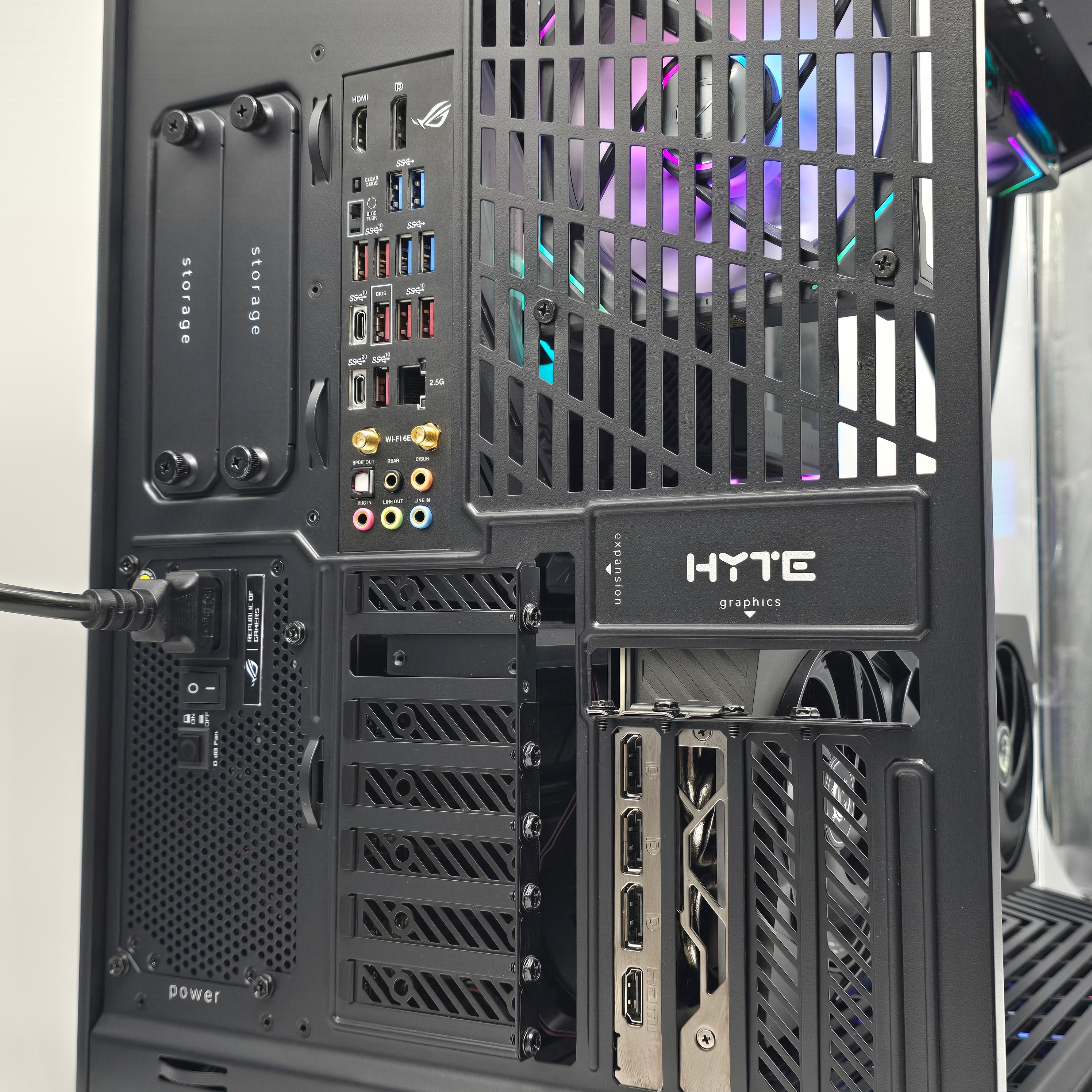 RTX 5080, Intel i9-14900K, 32GB DDR5, Hyte Y70 Custom Liquid Cooled Gaming PC
