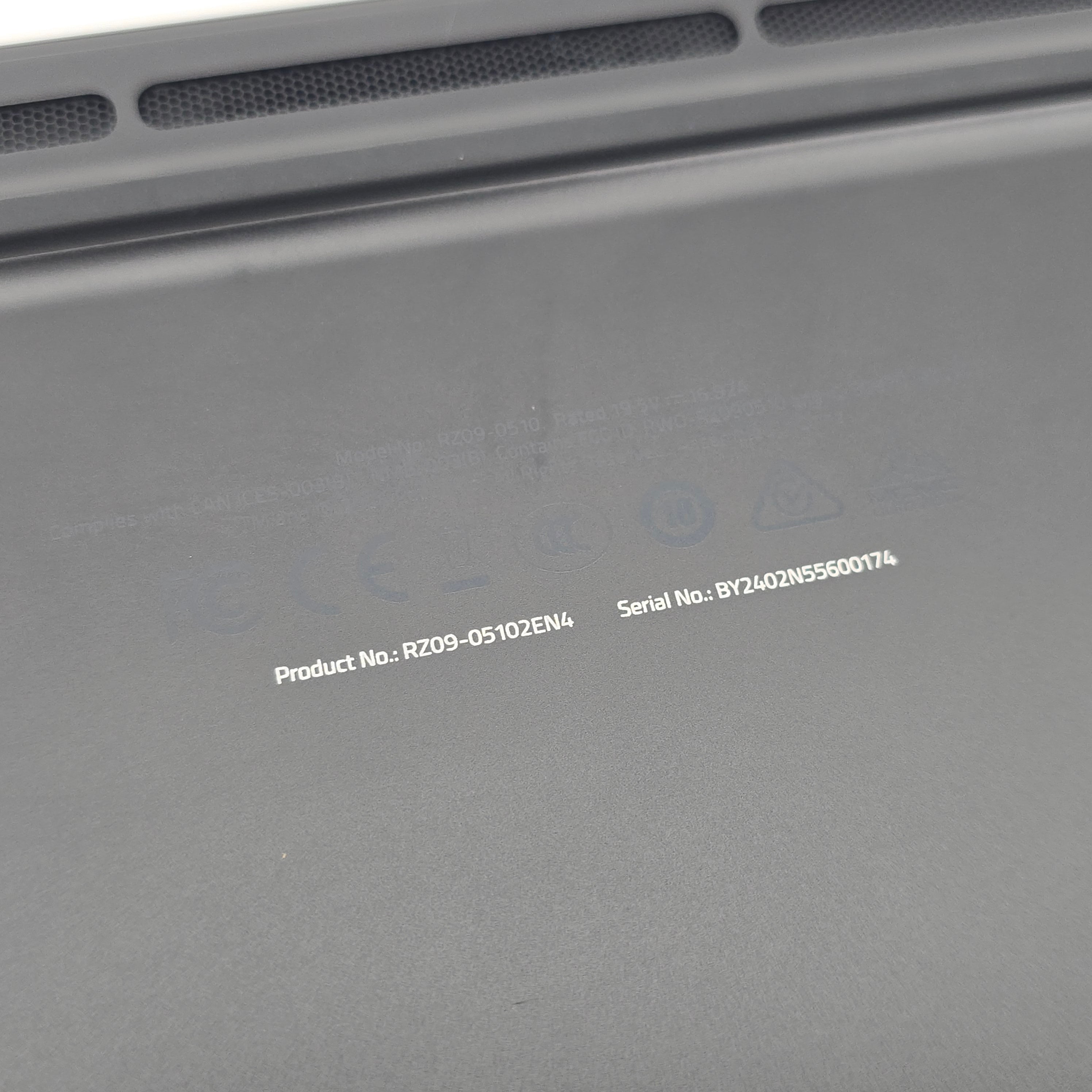 Razer Blade 16 OLED, NVIDIA RTX 4090, Intel Core i9-14900HX, 240Hz QHD+, 32GB DDR5 Gaming Laptop