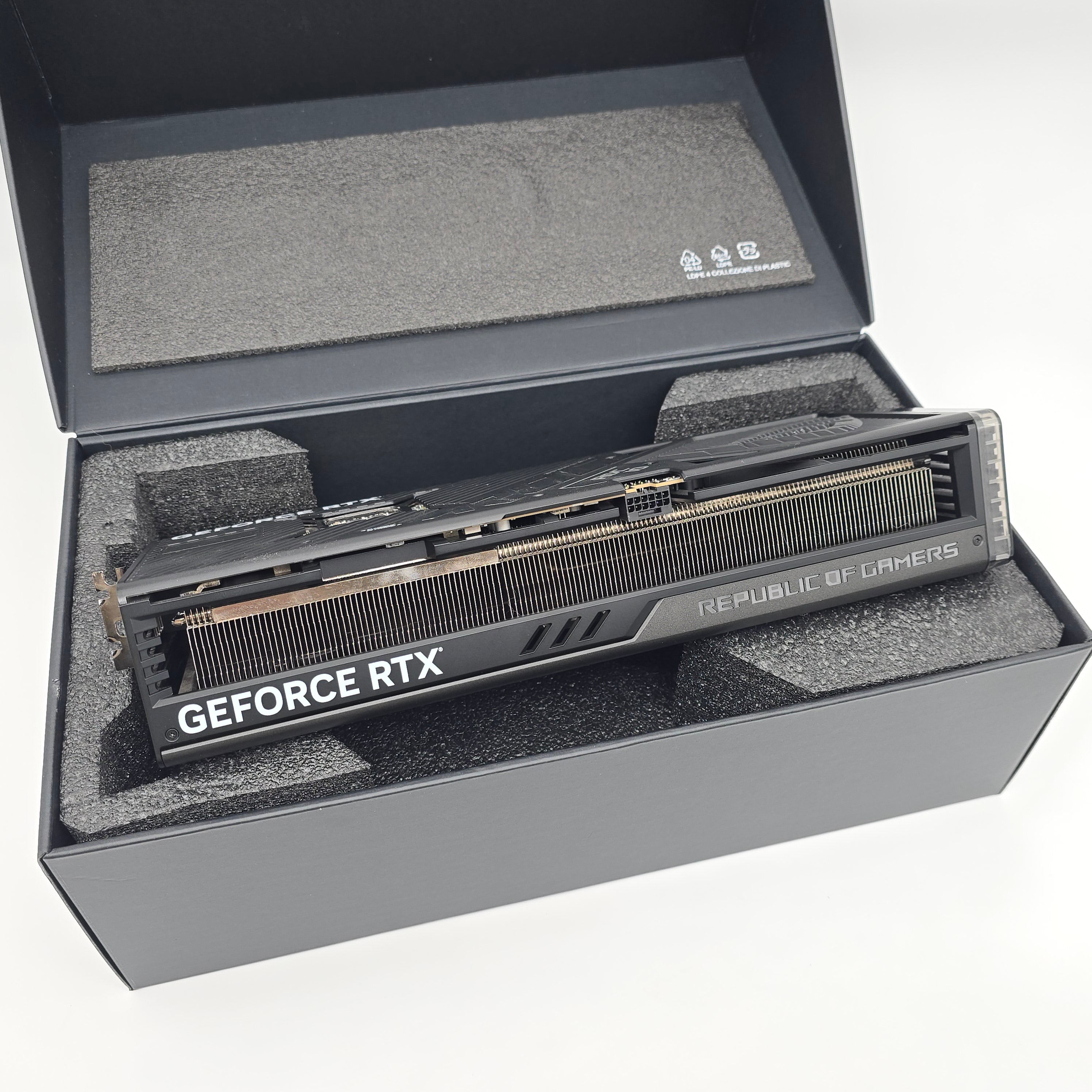 RTX 4080 Super ASUS ROG STRIX OC 16GB, NVIDIA Gaming Graphics Card GPU