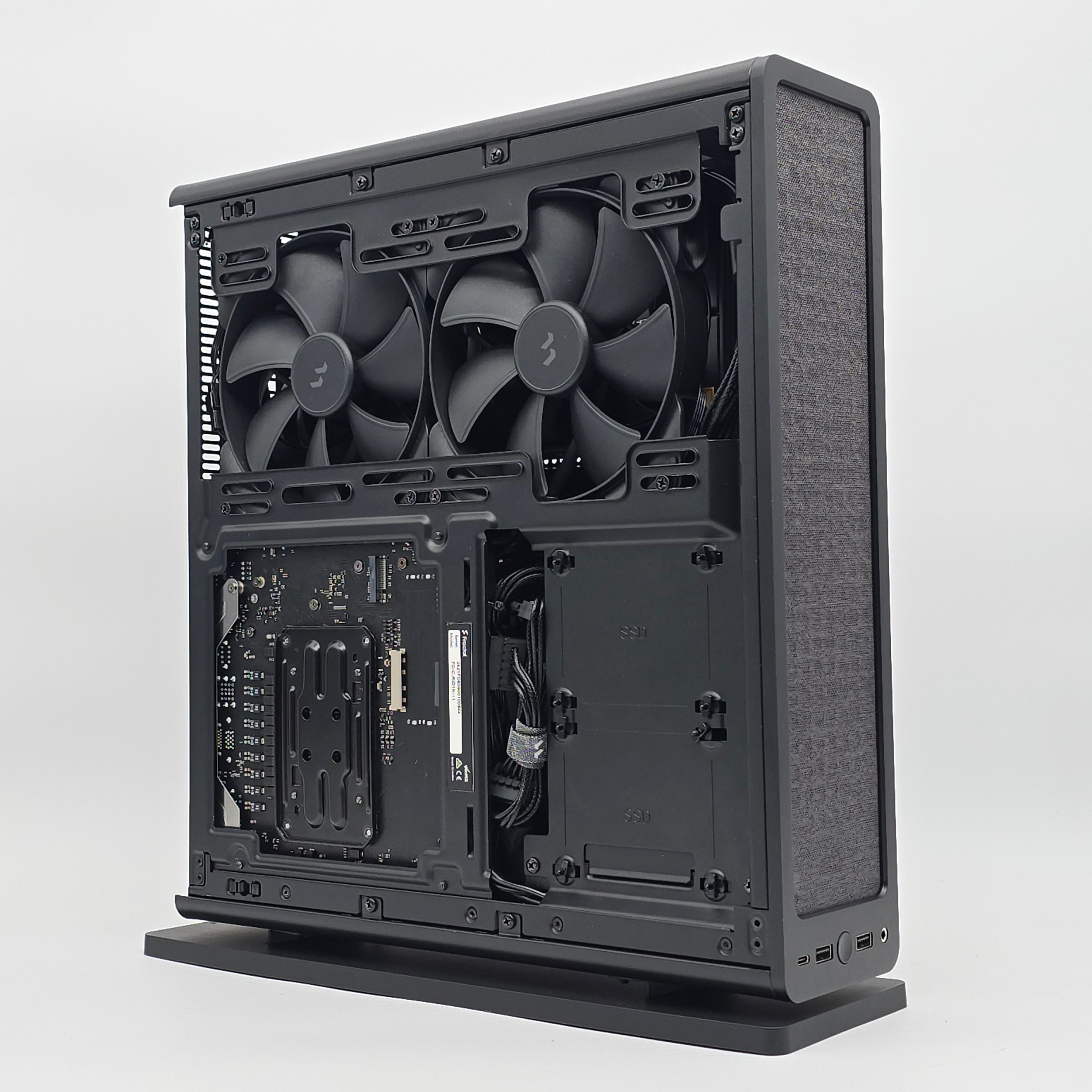 RTX 4080 Super, Ryzen 7 9700X, 32GB DDR5, Fractal Design Ridge Custom Mini-ITX Gaming PC