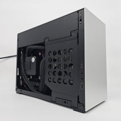 RTX 4090, Ryzen 7800X3D, 32GB DDR5, Lian Li DAN SFX Custom Liquid Cooled Gaming PC