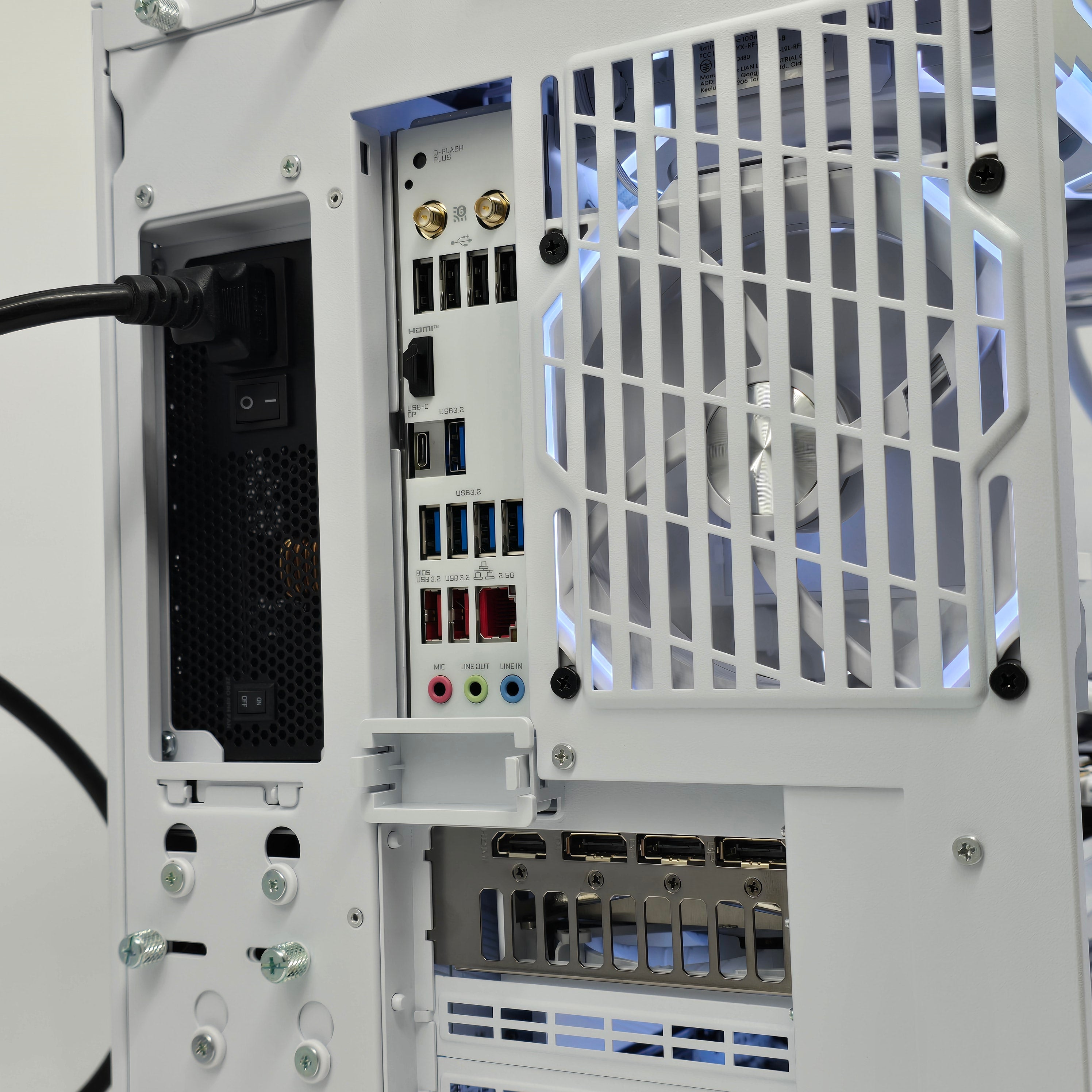 RTX 5080, Ryzen 7 9800X3D, 32GB RAM, 2TB NVMe, Lian Li Mini V2 x TRYX Stage Custom White Liquid Cooled Gaming PC