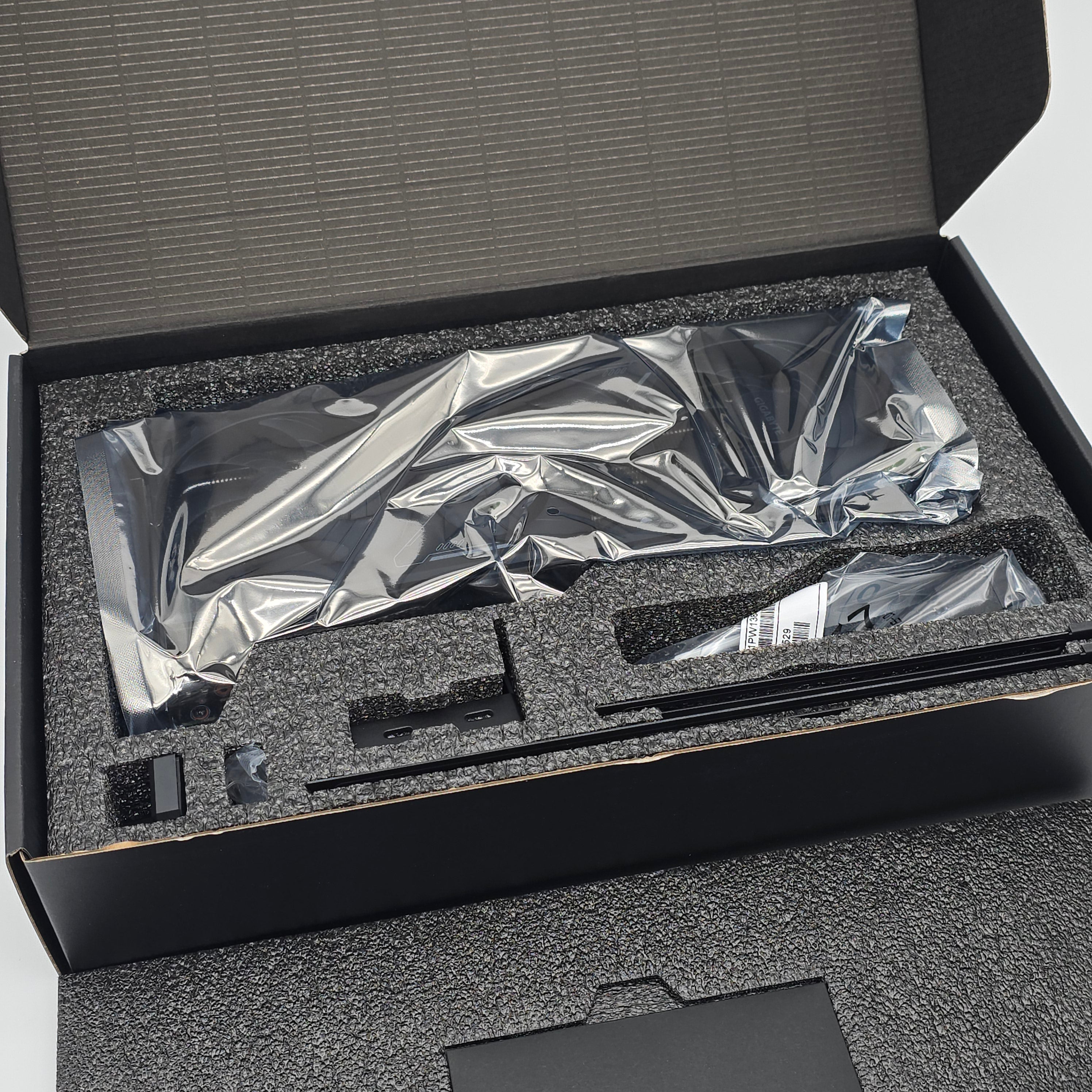 RTX 5080 Gigabyte Windforce SFF 16GB, NVIDIA Gaming Graphics Card GPU