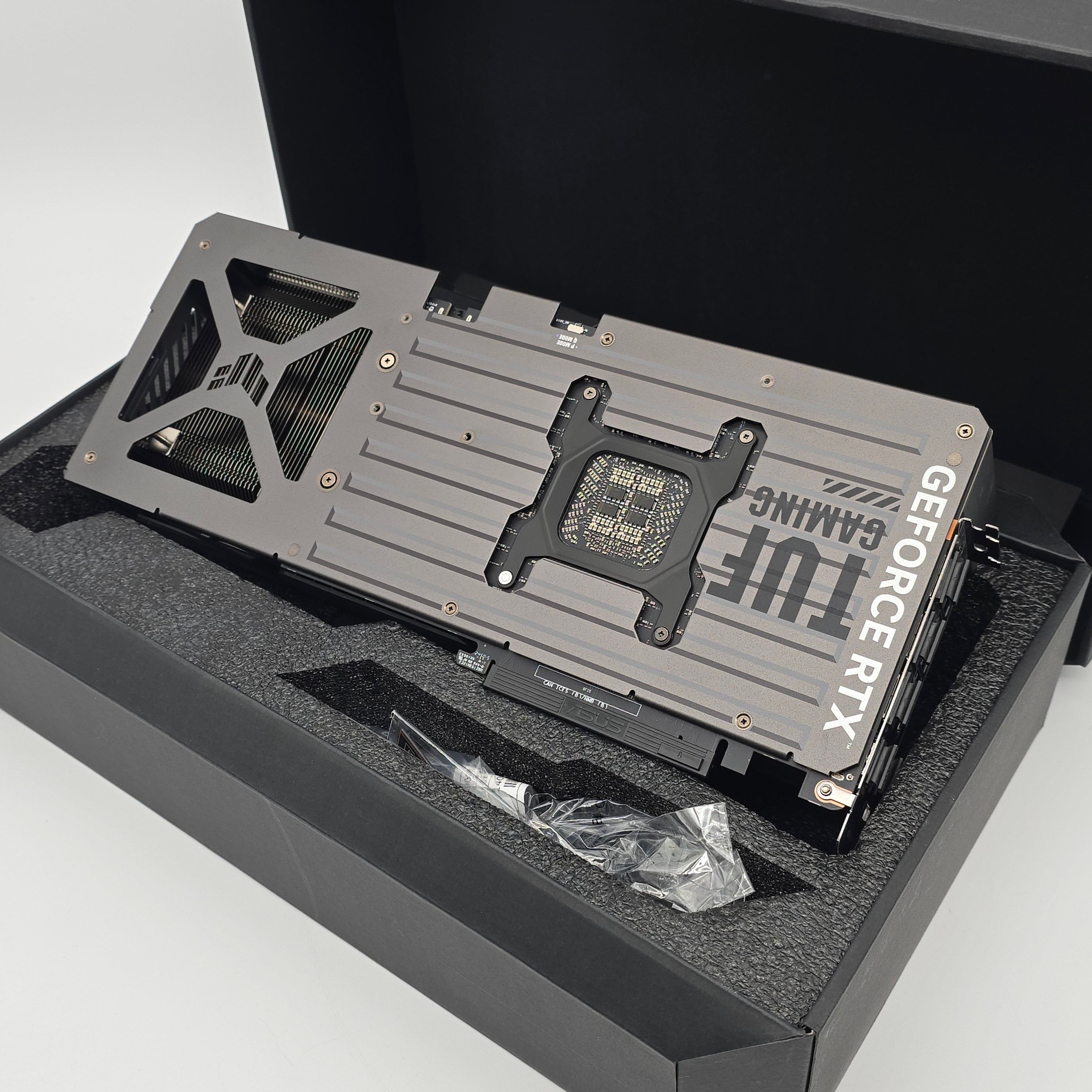 RTX 5090 ASUS TUF OC 32GB, NVIDIA Gaming Graphics Card GPU