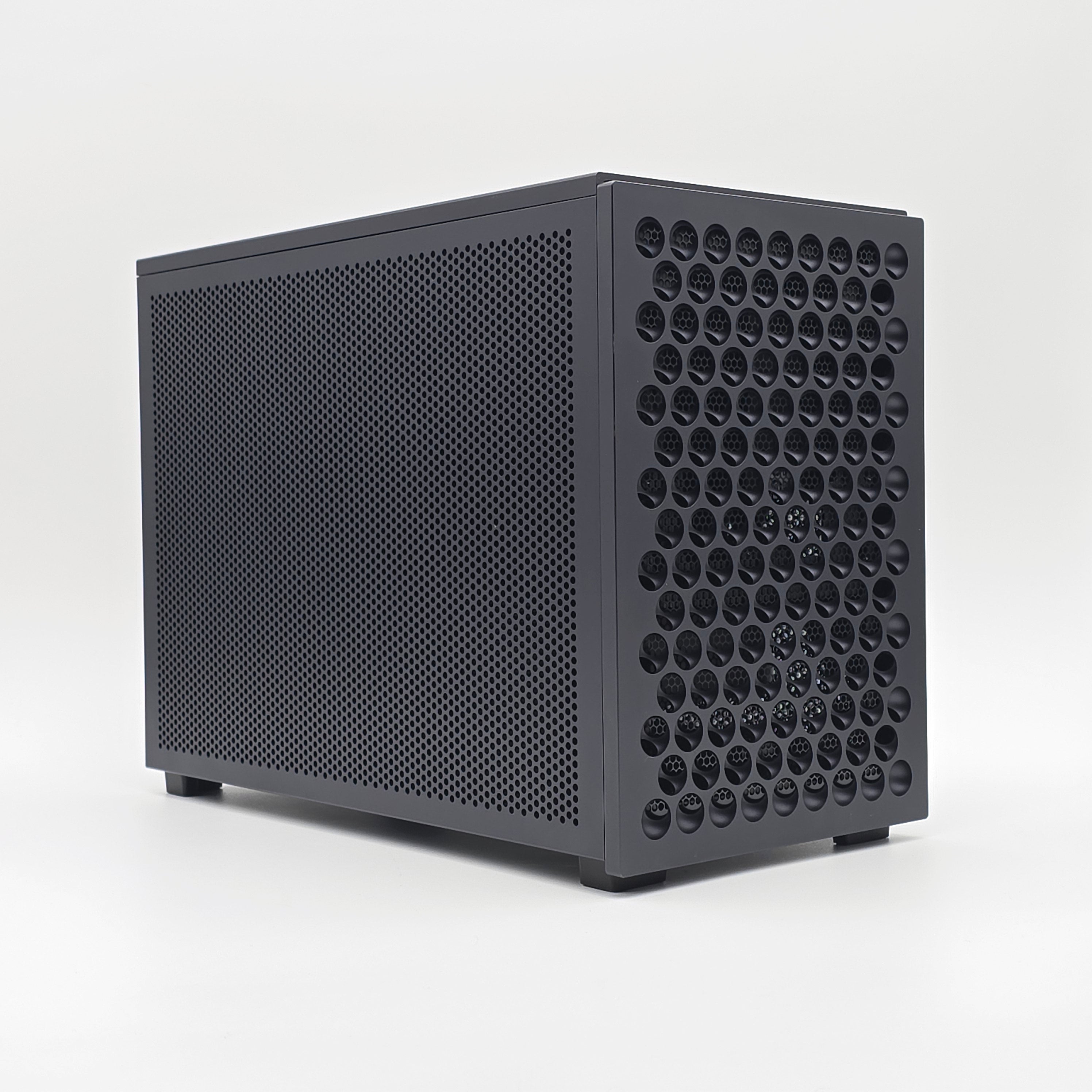 RTX 5090, Ryzen 7 9800X3D,  4TB NVMe, 32GB DDR5, Custom Mini-ITX McPrue Apollo Gaming PC