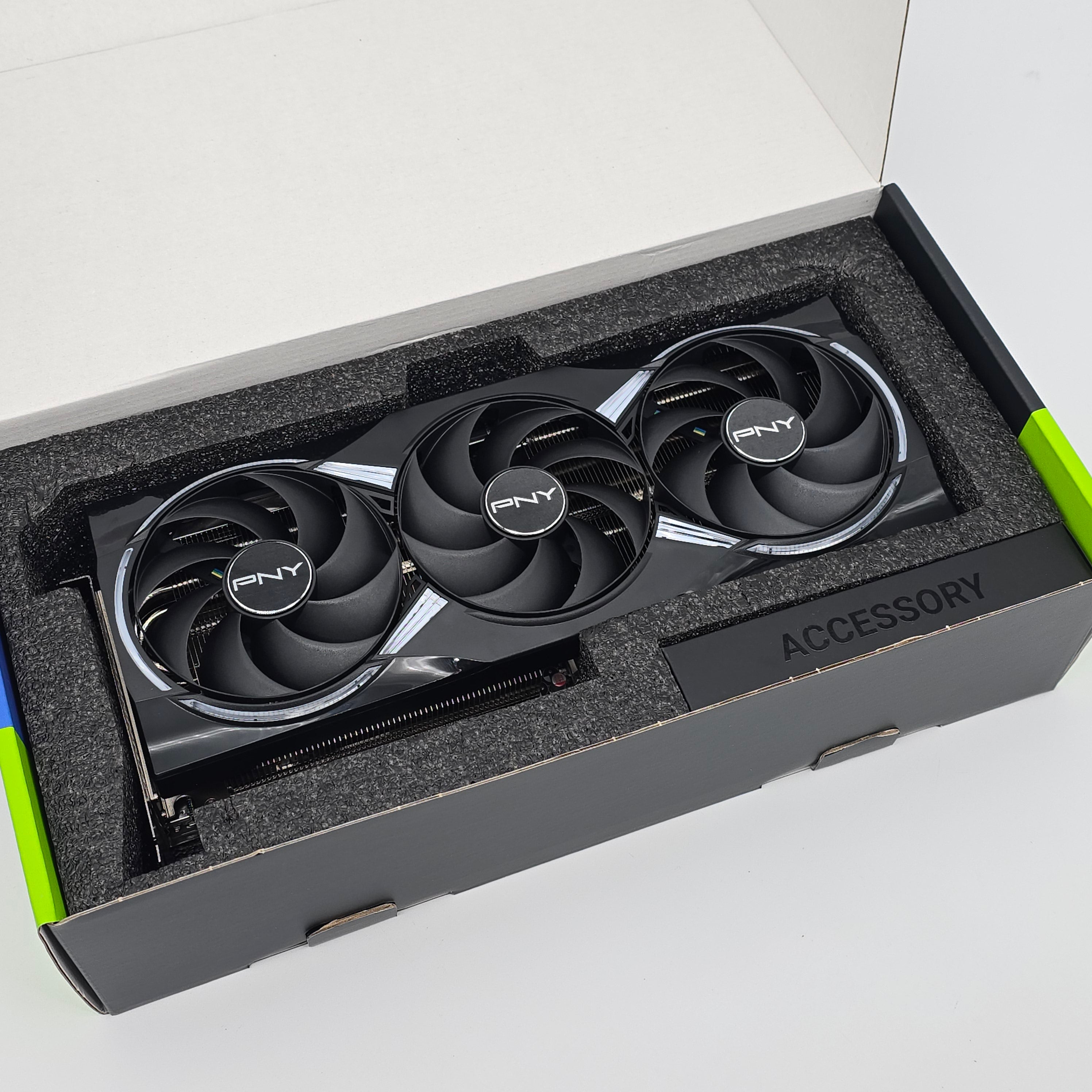 RTX 5090 PNY EPIC-X RGB OC 32GB, NVIDIA Gaming Graphics Card GPU