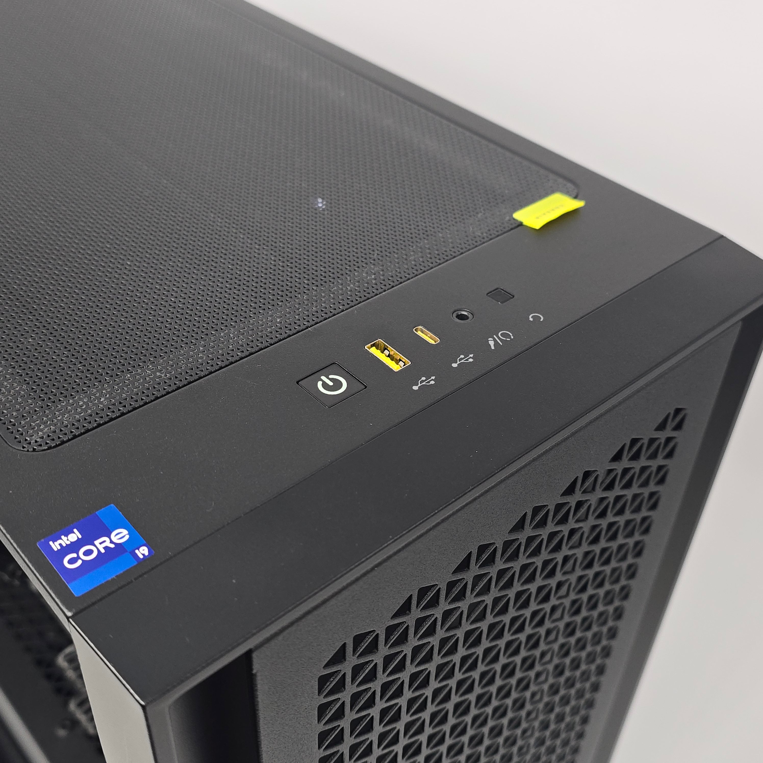 RX 7900 XTX, Intel i9-13900K, 32GB DDR5, 6TB NVMe SSD, Custom Black Noctua Gaming PC