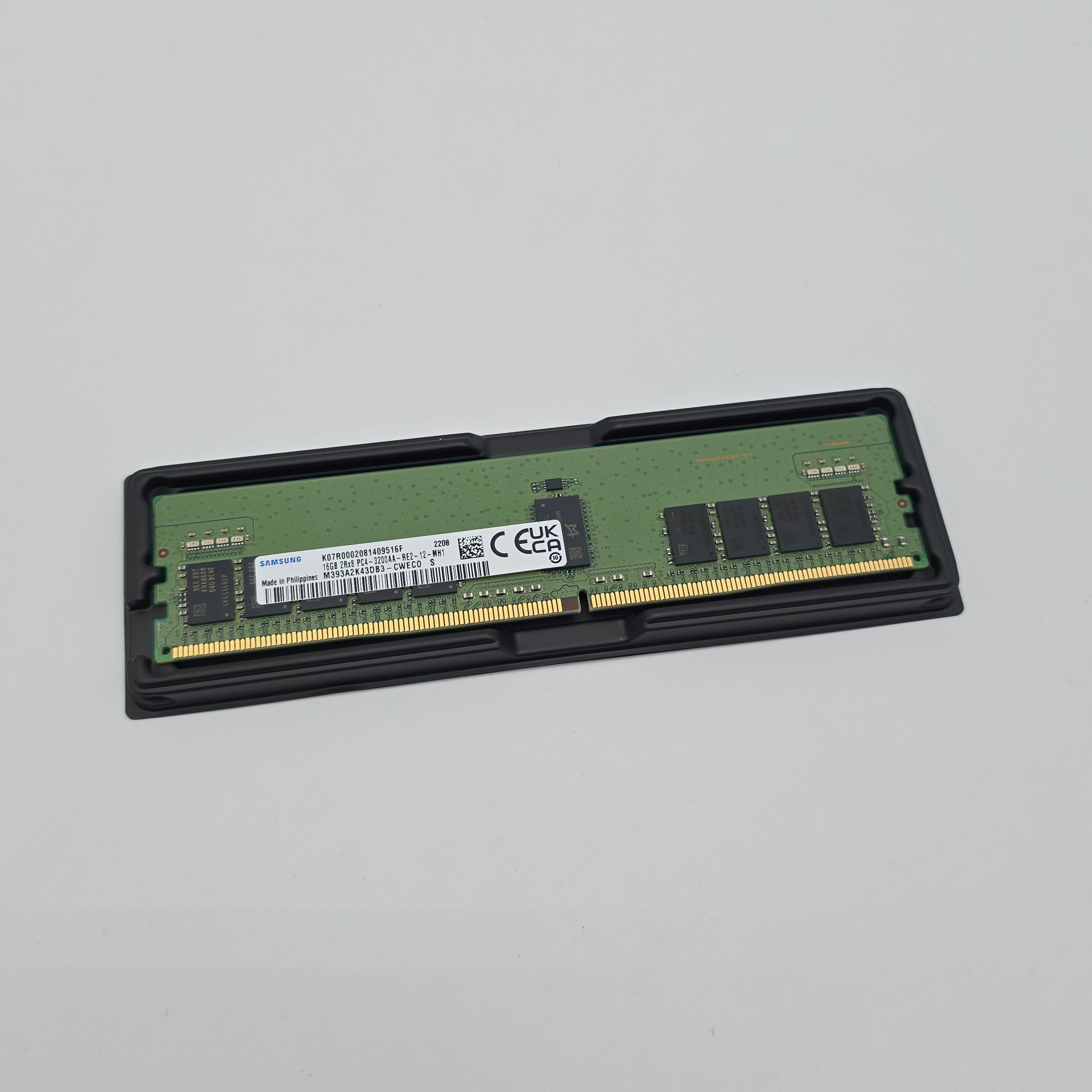 Samsung 16GB DDR4, 3200MHz, Server Workstation Memory RAM RDIMM (1x16GB)