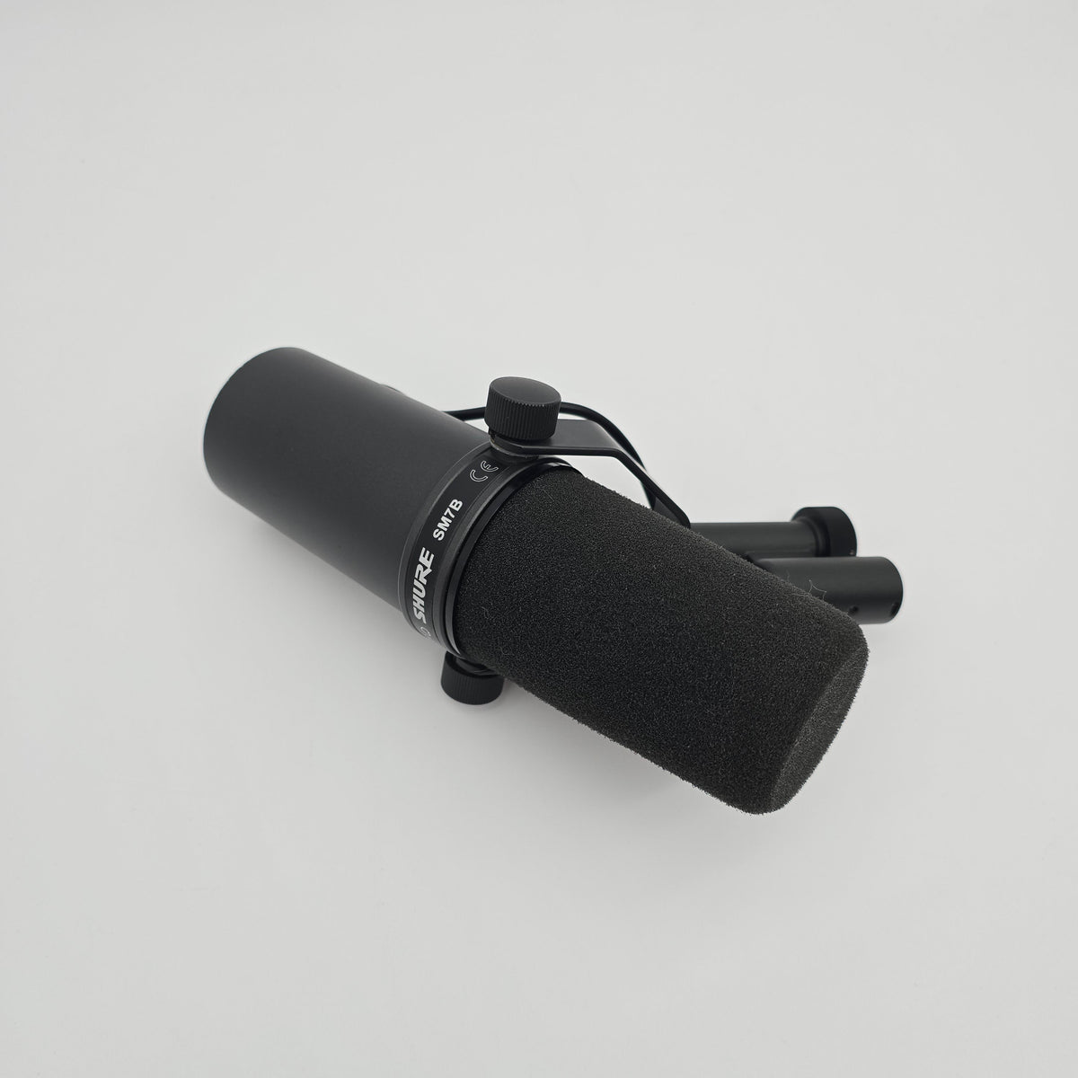 Shure SM7B Dynamic Vocal Microphone for Podcasting, Streaming, Broadcasting