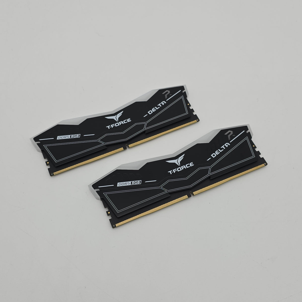 Teamgroup T-Force Delta R 32GB DDR5, 7200MHz, CL34-42-42-84, Desktop Gaming Memory RAM (2x16GB)