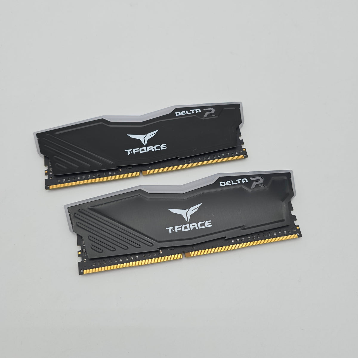 Teamgroup T-Force Delta 32GB DDR4 Black, 3600MHz, CL18-22-22-42, Desktop Gaming Memory RAM (2x16GB)