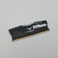 8GB RAM TForce DDR4 3200MHz, CL16-20-20-40, Like New Single RAM Stick