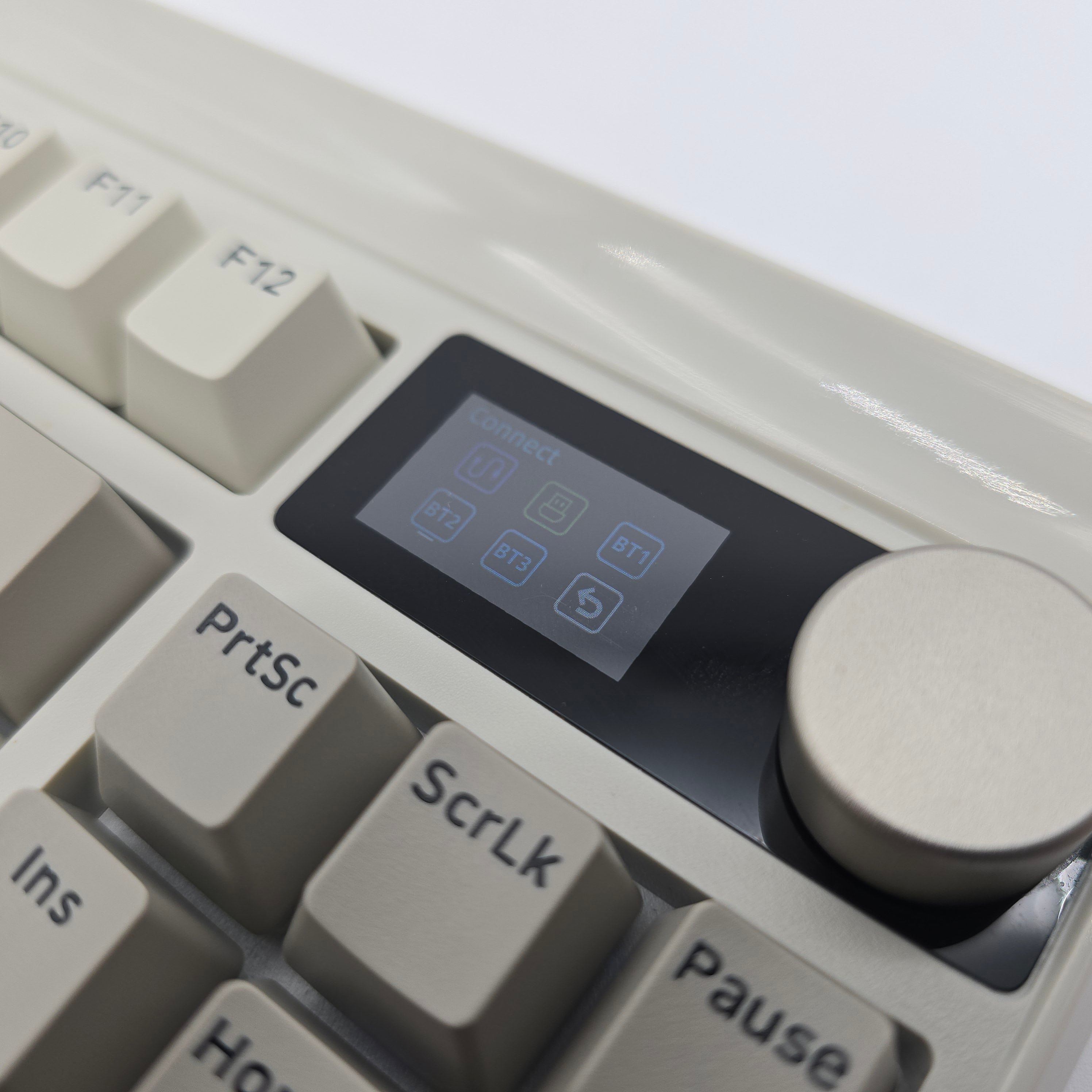 Womier Retro M87 Pro Wireless Mechanical Gaming Keyboard, OLED Screen, Outemu White Switches