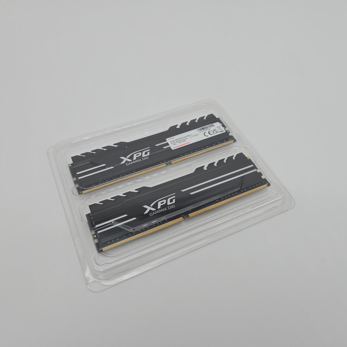 XPG Gammix D10 16GB DDR4, 3600MHz, CL18-22-22, Desktop Gaming Memory RAM (2x8GB)